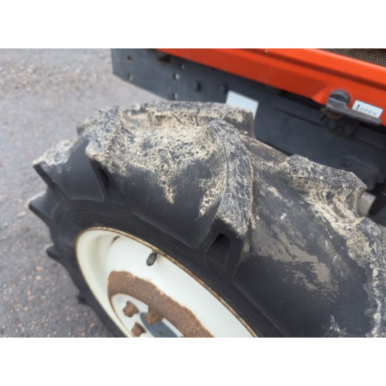 Міні-трактор Kubota L1-215 - Зображення 3